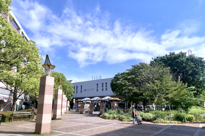 美しく整備された「仲町台」駅前の様子