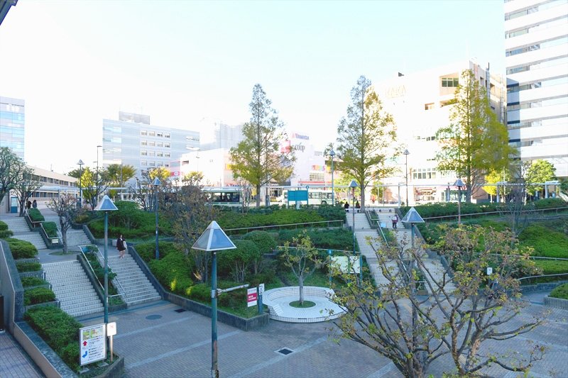 東戸塚再開発地域の駅前広場