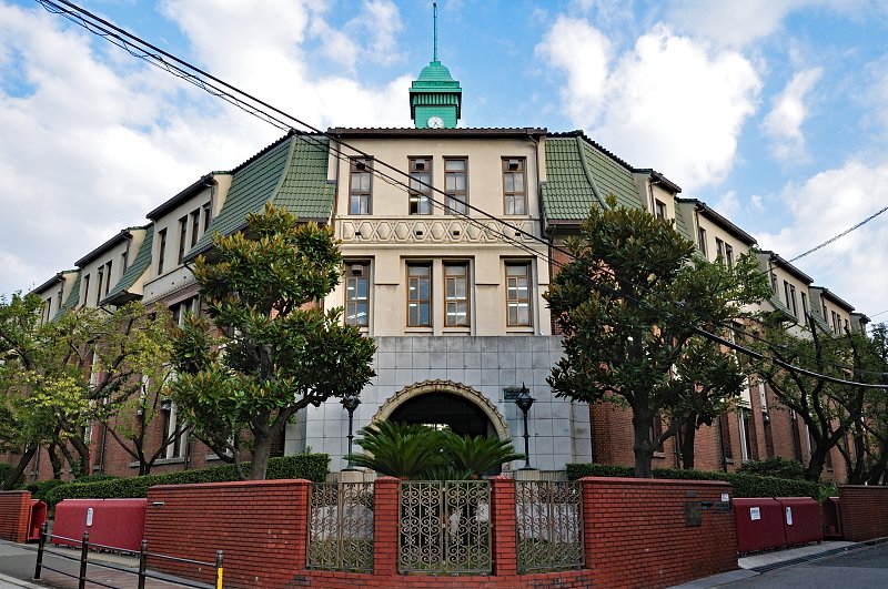 歴史薫る校舎でデザインを学ぶ「大阪市立工芸高等学校」