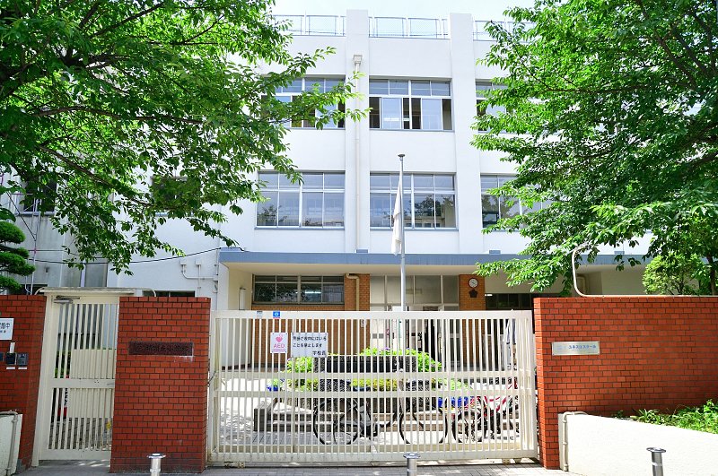 「大阪市立晴明丘小学校」はユネスコスクールに認定されている