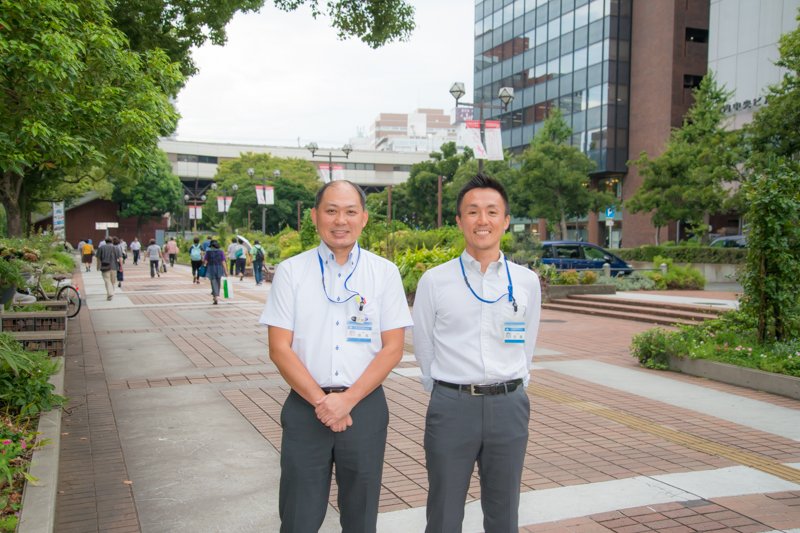 横浜市役所・横浜市都市整備局の飯島徹さん（左）と佐藤孝之さん（右）