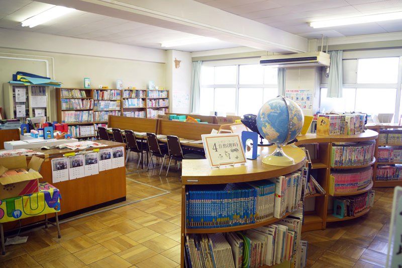 書籍の充実した学校図書室