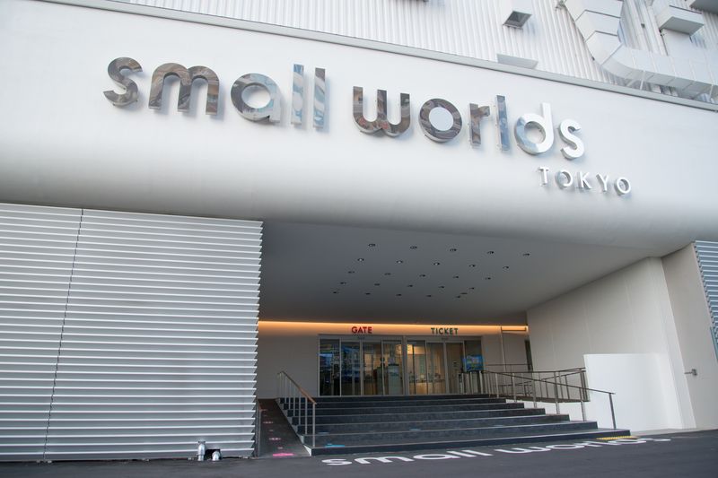 「SMALL WORLDS TOKYO」入場ゲート