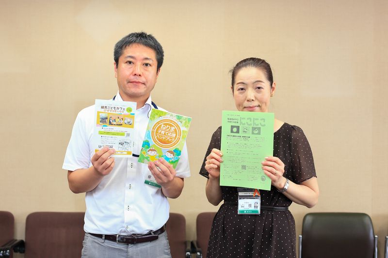 こども施策企画課長 柳下さん（左）、子育て支援課長 山根由美子さん（右）
