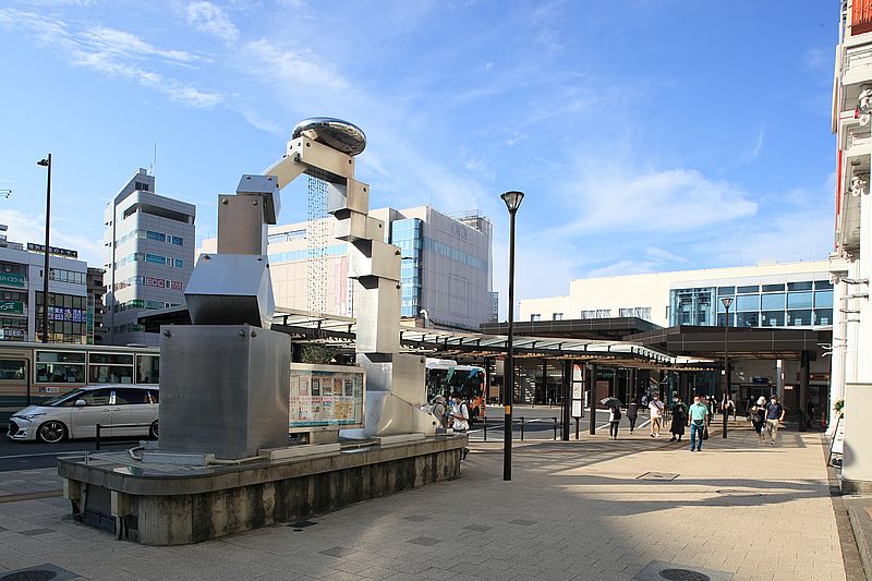 多種多様な施設が集まる「志木」駅前