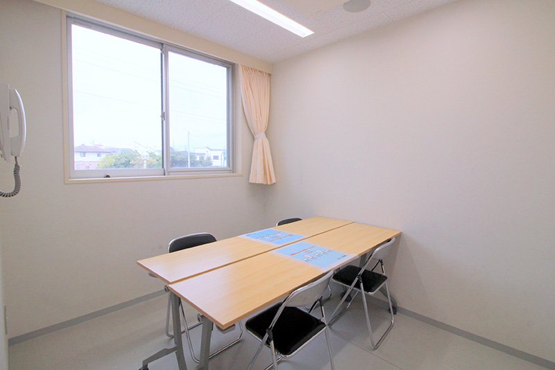 小中高生の自習学習のスペースとして利用される「リソース室」