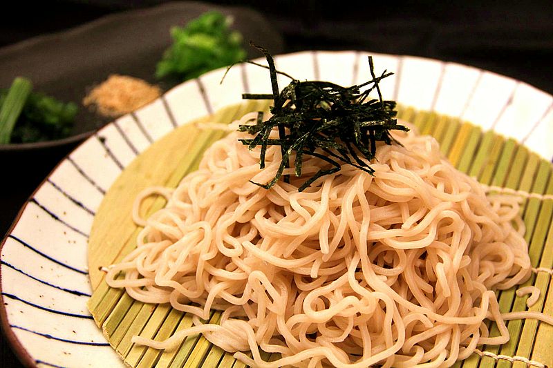 夏限定のお蕎麦ランチも人気メニューの一つ