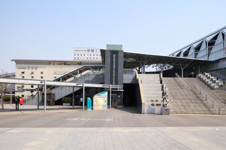 守谷駅
