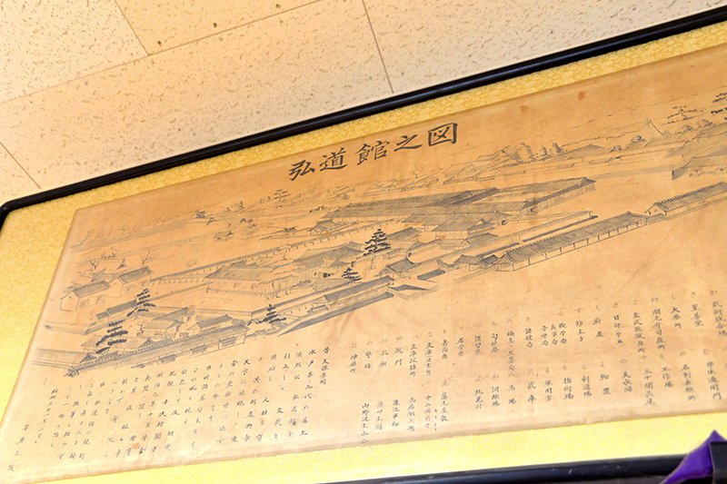 校内に飾られた「弘道館之図」