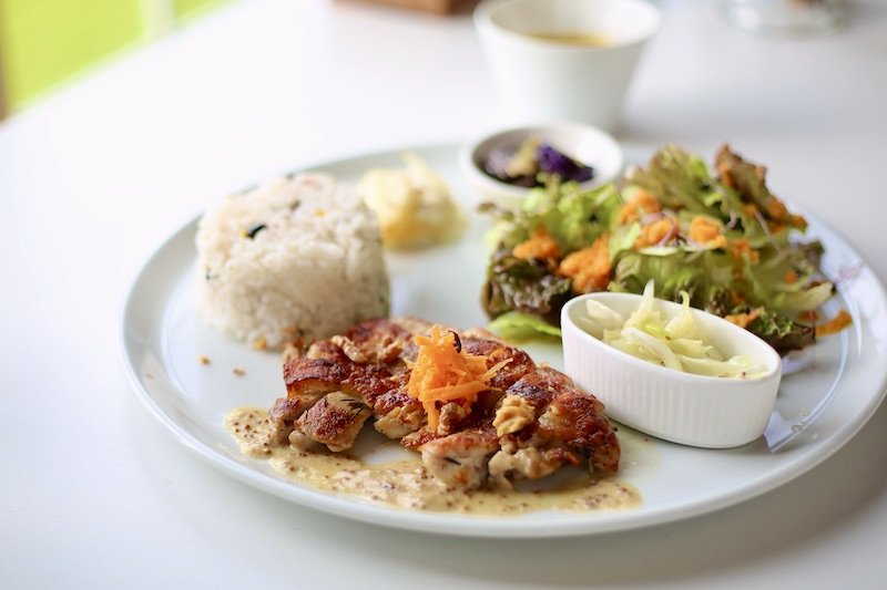 鶏肉の香草焼き