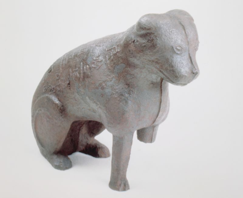 鎌倉時代に奉納された鉄製の狛犬は国の重要美術品