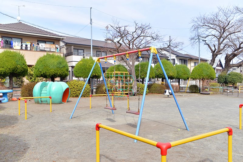 鳥見塚2号児童公園