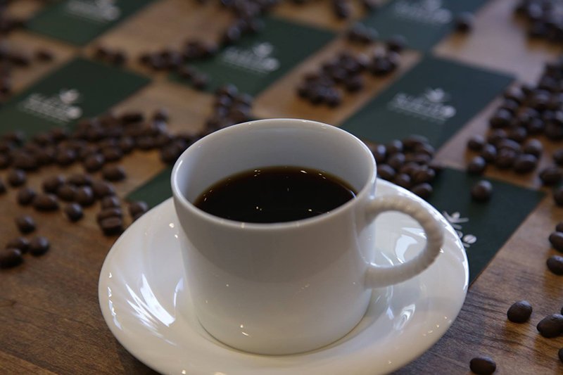 こだわりのコーヒーは生豆の種類によって焙煎度合いを変えている。