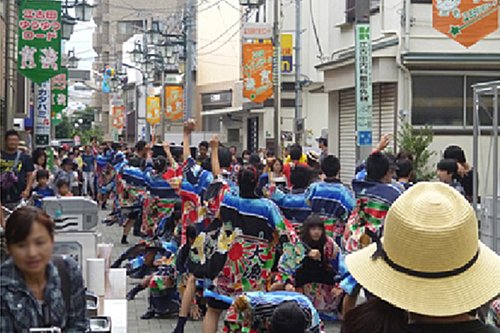 地元の「練馬区立開進第三中学校」の生徒による「よさこいソーラン」