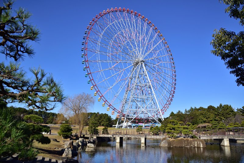 東京湾を一望できる観覧車もある「葛西臨海公園」