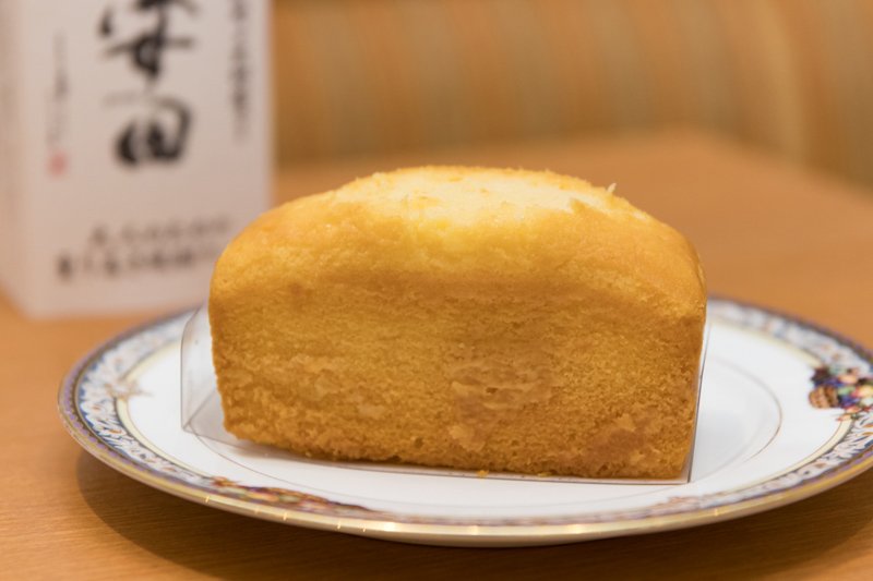 おすすめ商品の和製ブランデーケーキ「安田」