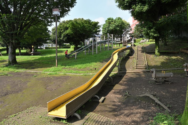 新川谷端児童公園