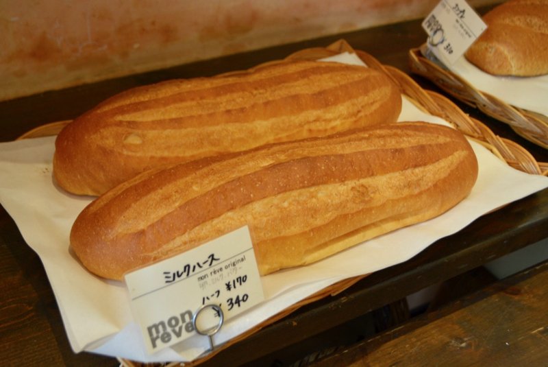 ハード系のパンの種類も豊富