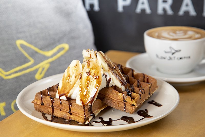 カフェタイムで人気の「チョコバナナワッフル」