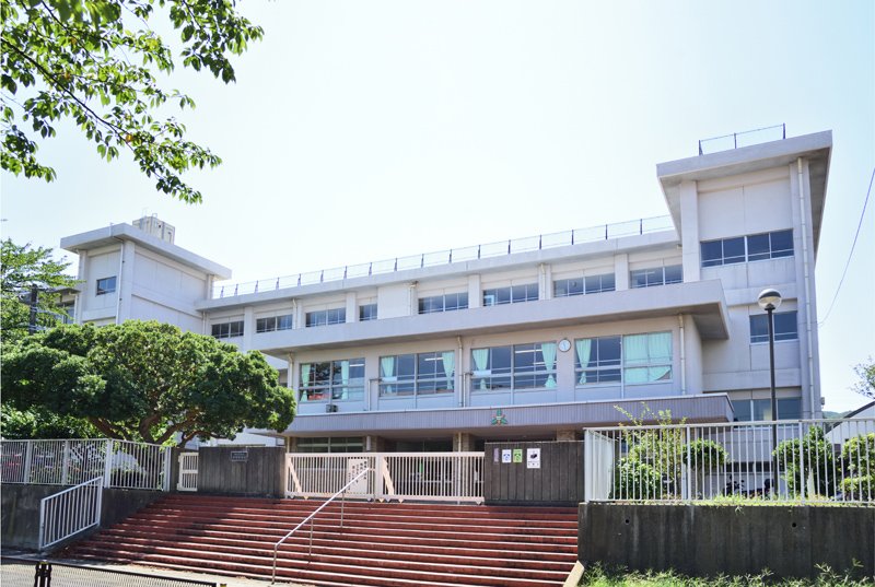 横須賀市立神明中学校
