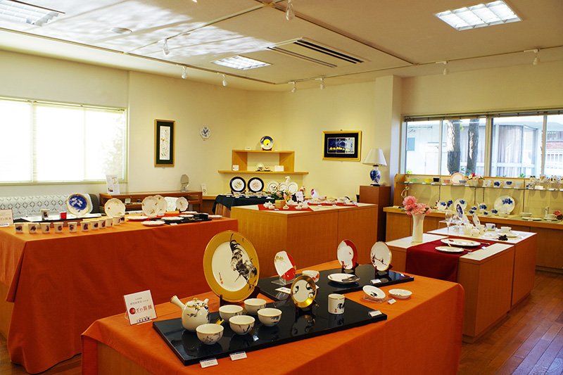 本社店では、地元・戸塚区とコラボしたオリジナル商品も販売