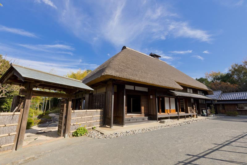 「本郷ふじやま公園」の日本家屋