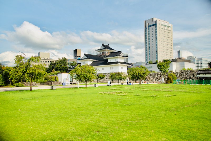 富山城址公園