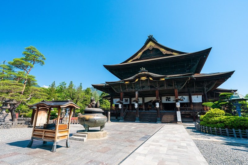 「善光寺」と「長野」駅の間にあり、長野市の魅力を満喫できる立地の南県町エリア