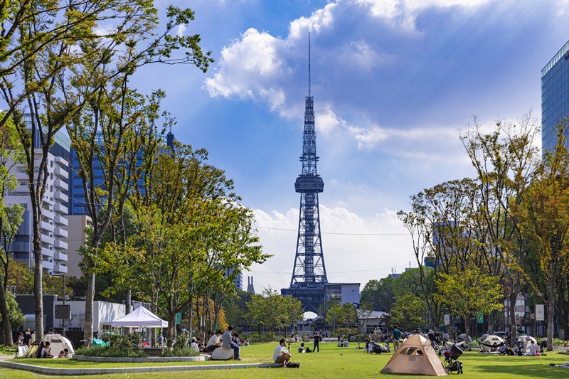 広々とした芝生も心地よい「Hisaya-odori Park（久屋大通公園）」