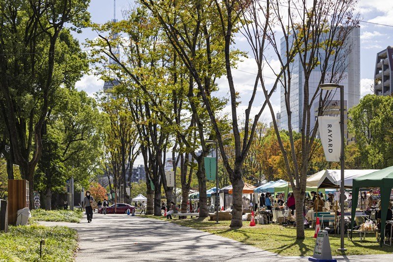 「久屋大通公園」の緑に寄り添い、名古屋都心ならではの利便性を享受する中区丸の内エリア