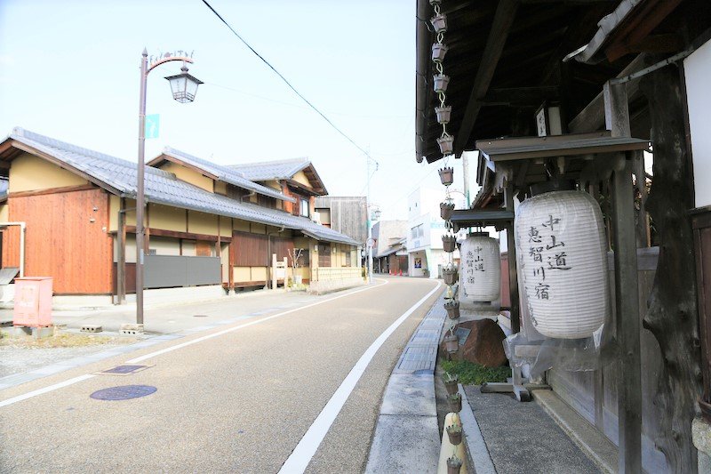 旧「愛知川宿」の街並み