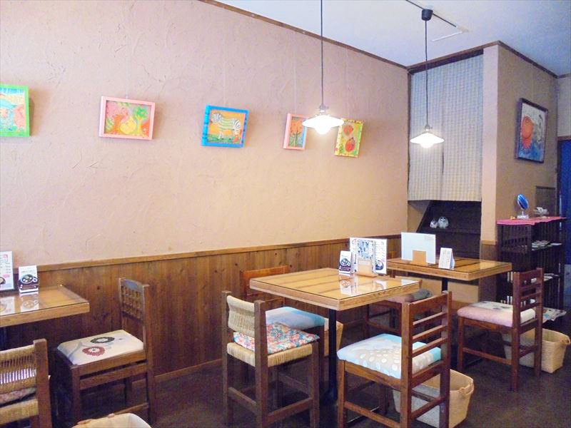 懐かしい雰囲気でくつろげる店内