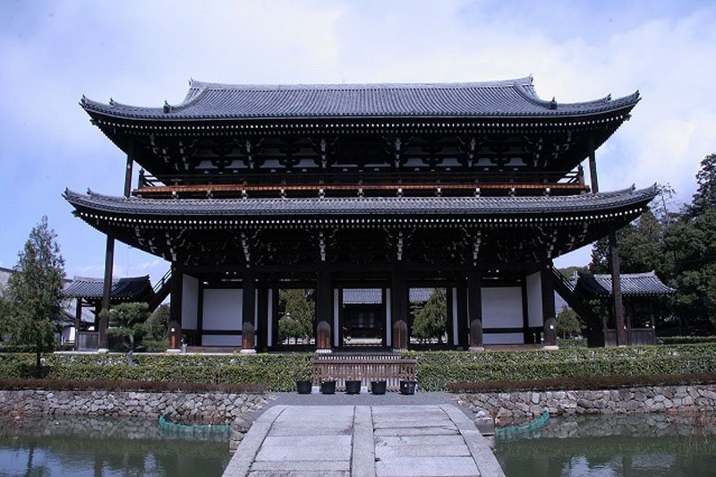 国宝である東福寺の三門