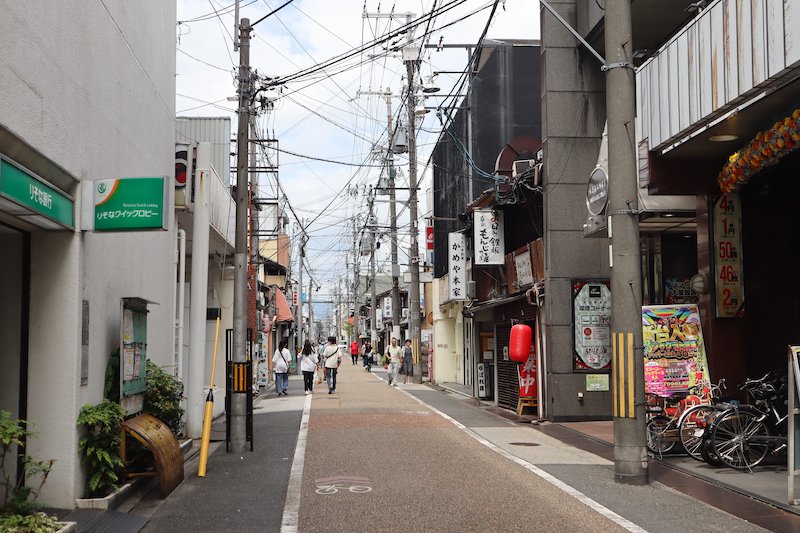 最先端のファッションビルから昔ながらの個性派商店街まで、四条烏丸周辺のショッピング・住環境をレポート