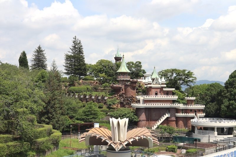 「手柄山中央公園」