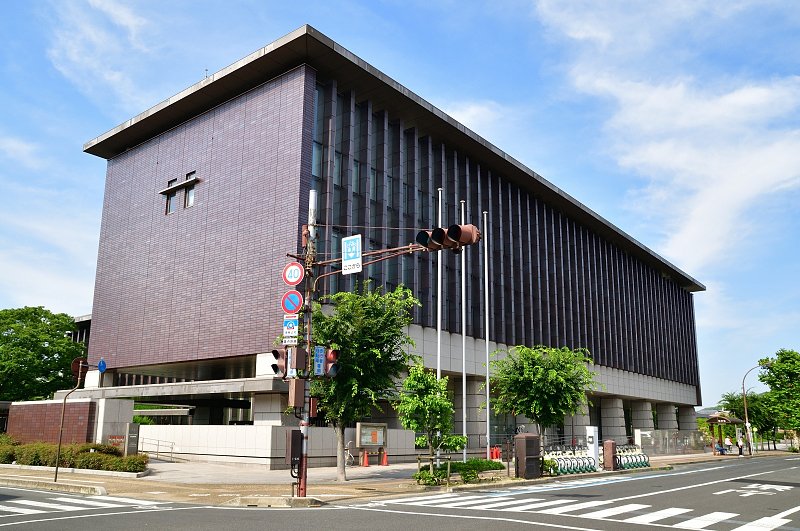 岡山県立図書館
