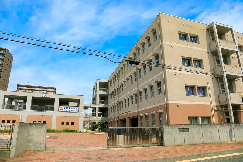 徳島市立徳島中学校